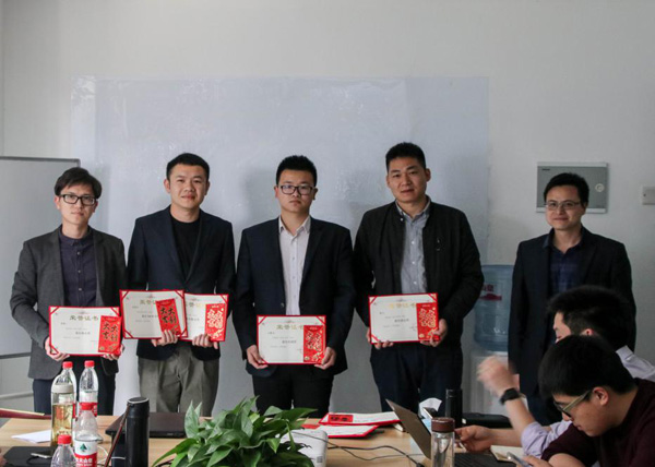 “南征北戰”：萬水千山若等閑